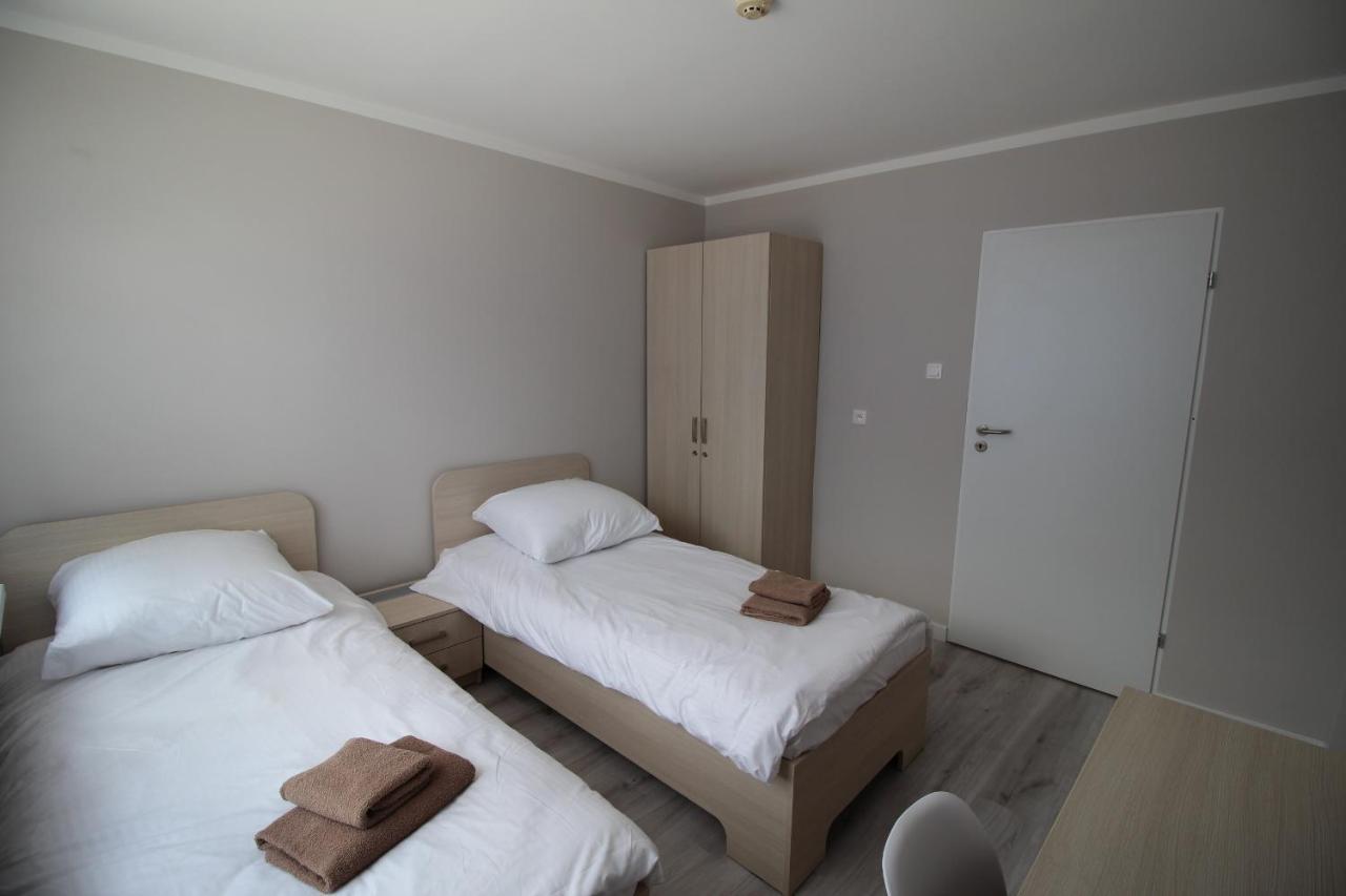 Pod Kominem Pokoje I Apartamenty Brzezie  Exterior foto